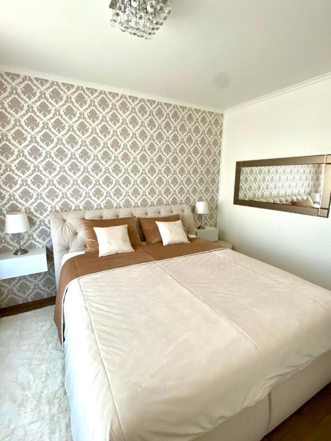 Die Oase - Luxurious Apartment Near The City Center With Free Parking บราติสลาวา ภายนอก รูปภาพ