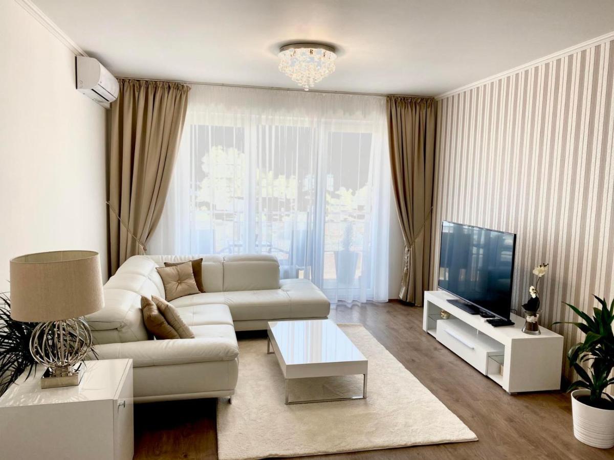 Die Oase - Luxurious Apartment Near The City Center With Free Parking บราติสลาวา ภายนอก รูปภาพ